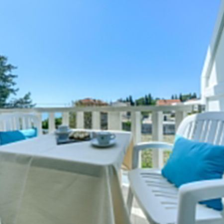 Hotel Villa Zarko Kaštel Stari Eksteriør billede