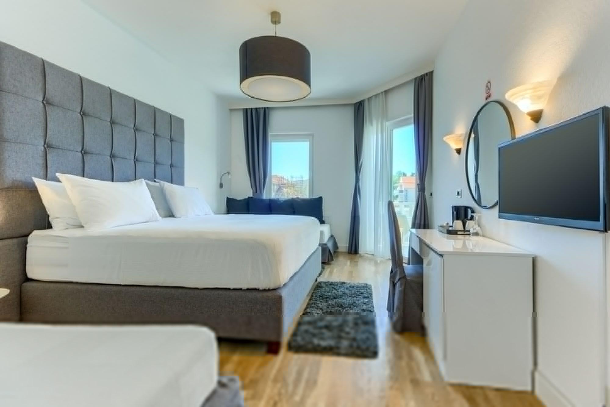 Hotel Villa Zarko Kaštel Stari Eksteriør billede