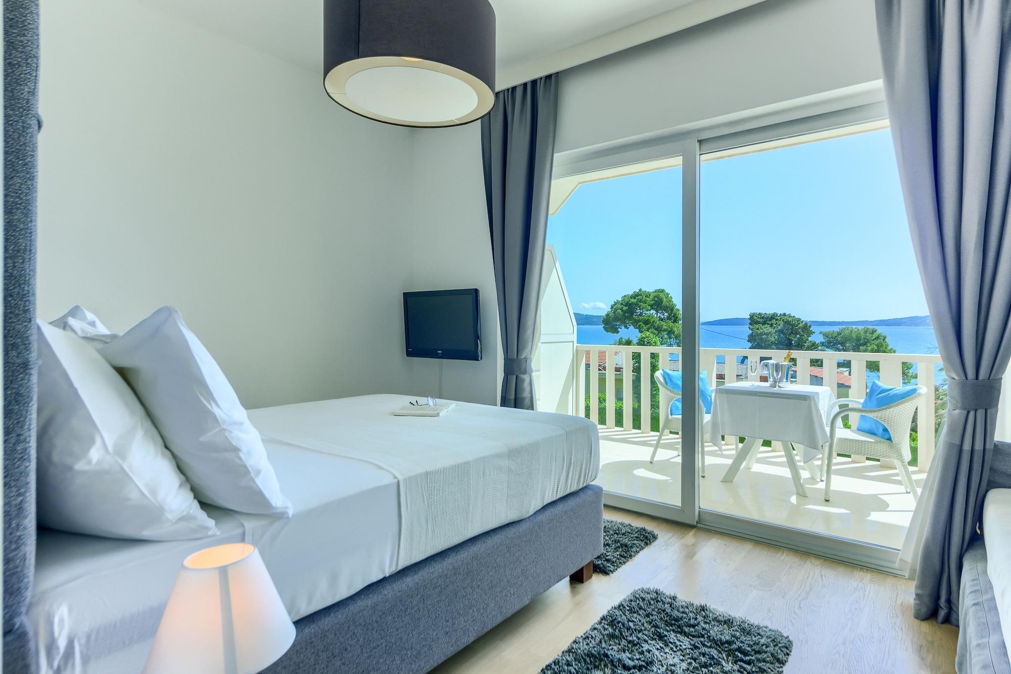 Hotel Villa Zarko Kaštel Stari Eksteriør billede
