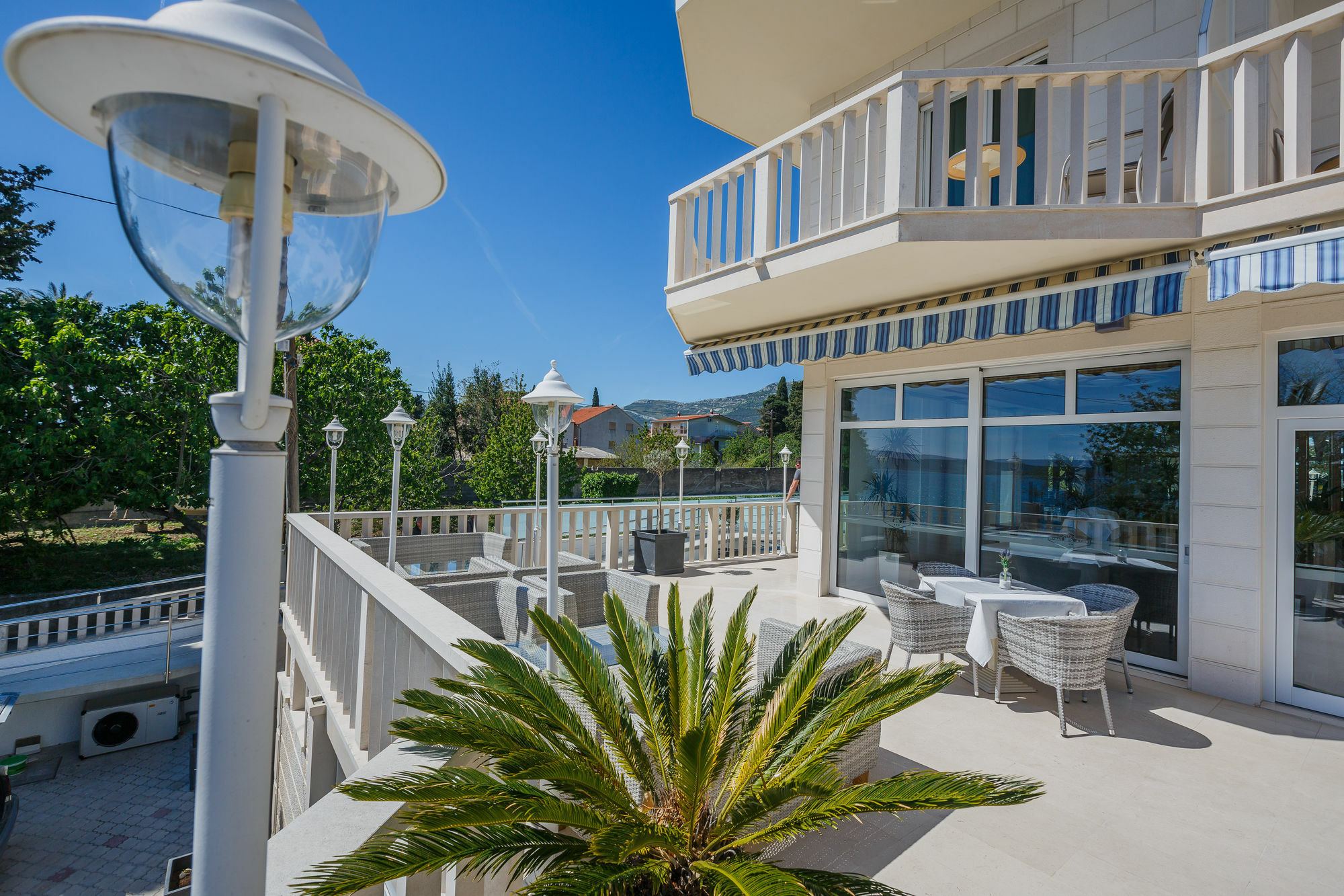 Hotel Villa Zarko Kaštel Stari Eksteriør billede